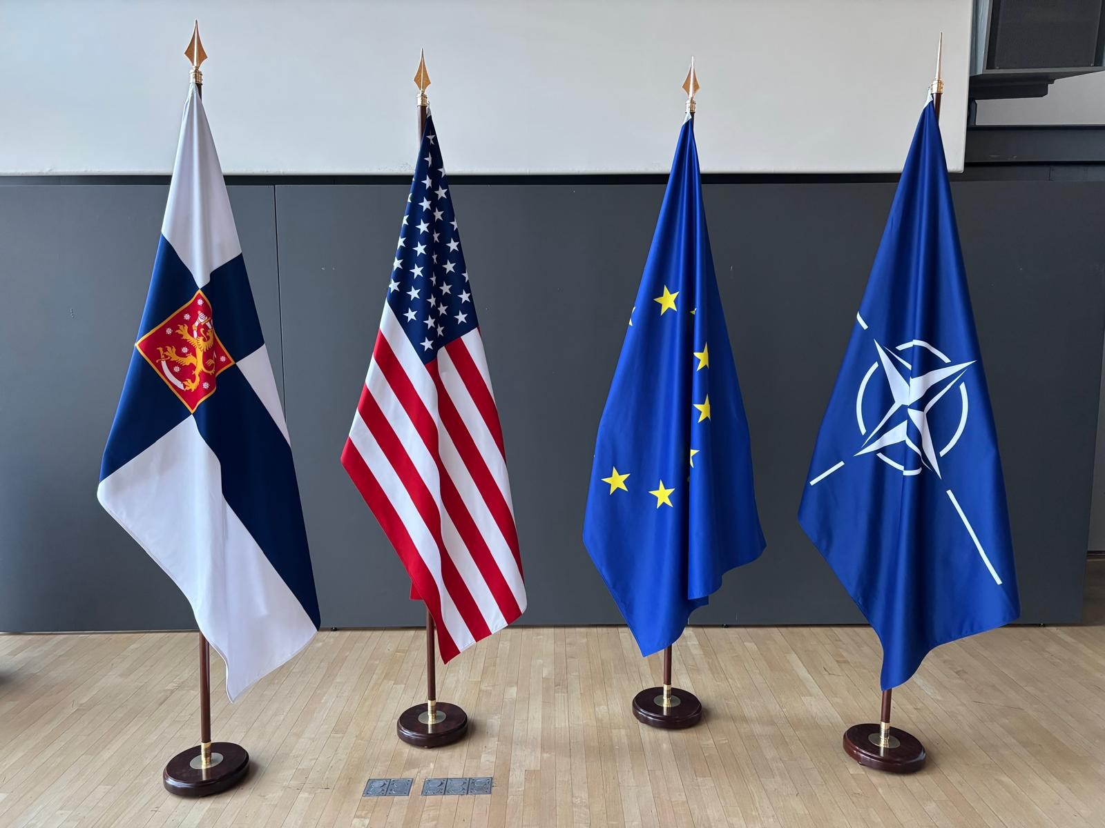 Mikko Savola: Grönlanti kuuluu Tanskalle - Naton vahvistettava läsnäoloaan alueella ja vastattava Yhdysvaltain turvallisuushuoliin